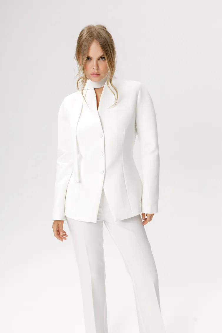 Suit Pirs #6674 belyj