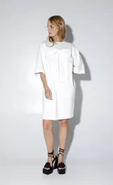 Sukienka Pirs 5140 molochnyj