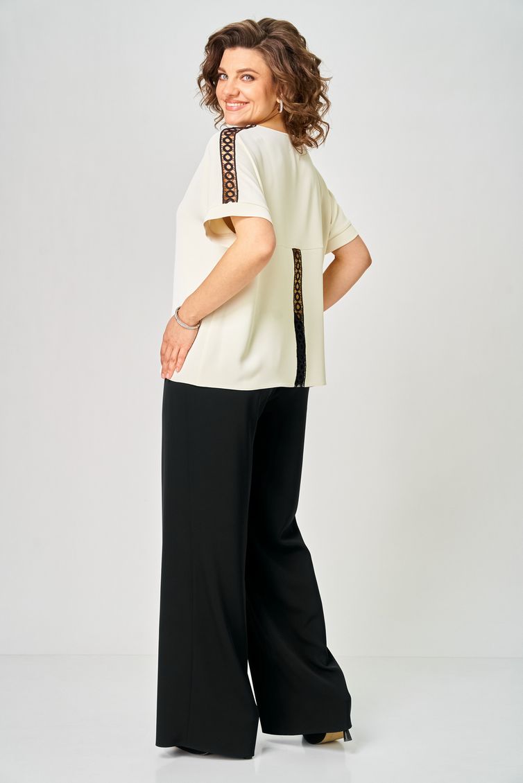 Костюм Rumoda арт. 2275 кр.р. молочный-черный