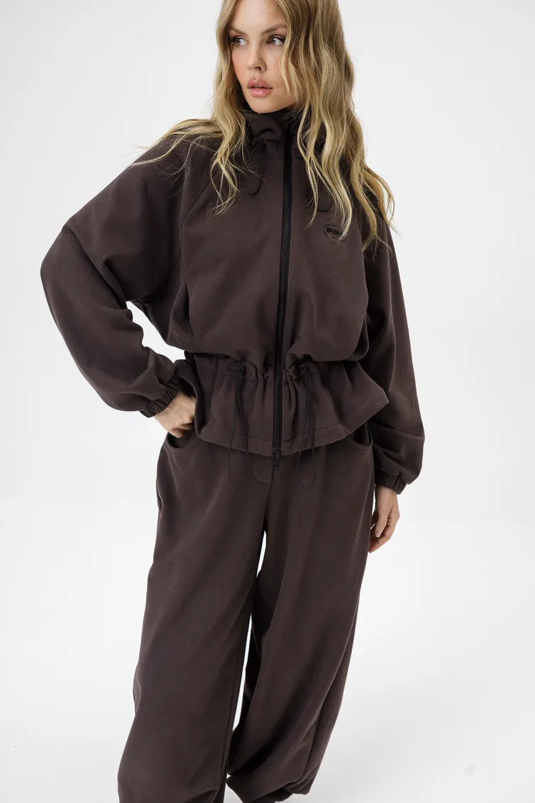 Suit Pirs #6979 korichnevyj