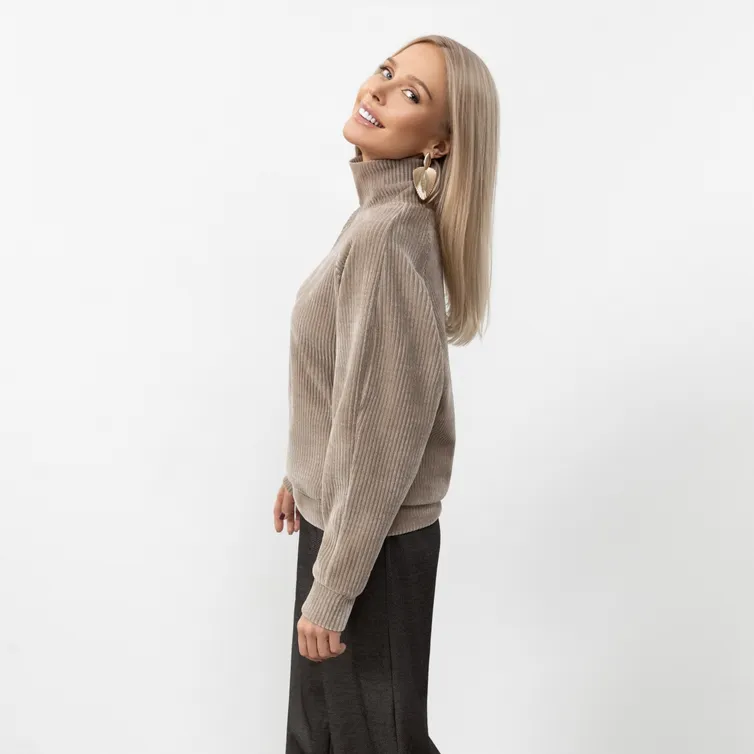 Jumper CHARUTTI #Bolshe chuvstva (bezh)