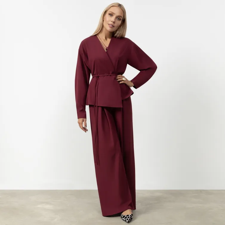 Suit CHARUTTI #Sverx ozhidanij (2 v 1)