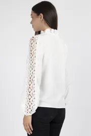 Blouse VIZAVI #695 molochnyj