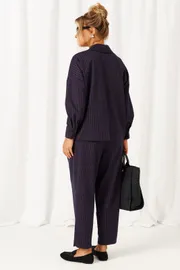 Suit Beautiful & Free #6485 temno-sinij v polosku