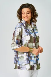 Bluzka BelElStyle #881-336 goluboj dizajn