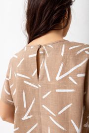 Bluzka TOOK A LOOK & Angelika #TB-97l bezh-geometriya