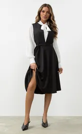 Dress CHARUTTI Ostryj stil (s poyasom)