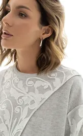Sweatshirt CHARUTTI Granicy nezhnosti (simvol stilya)