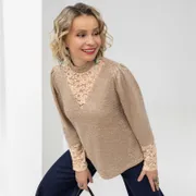 Bluzki, tuniki CHARUTTI #Tvorcheskaya superledi (nezhnaya vanil)