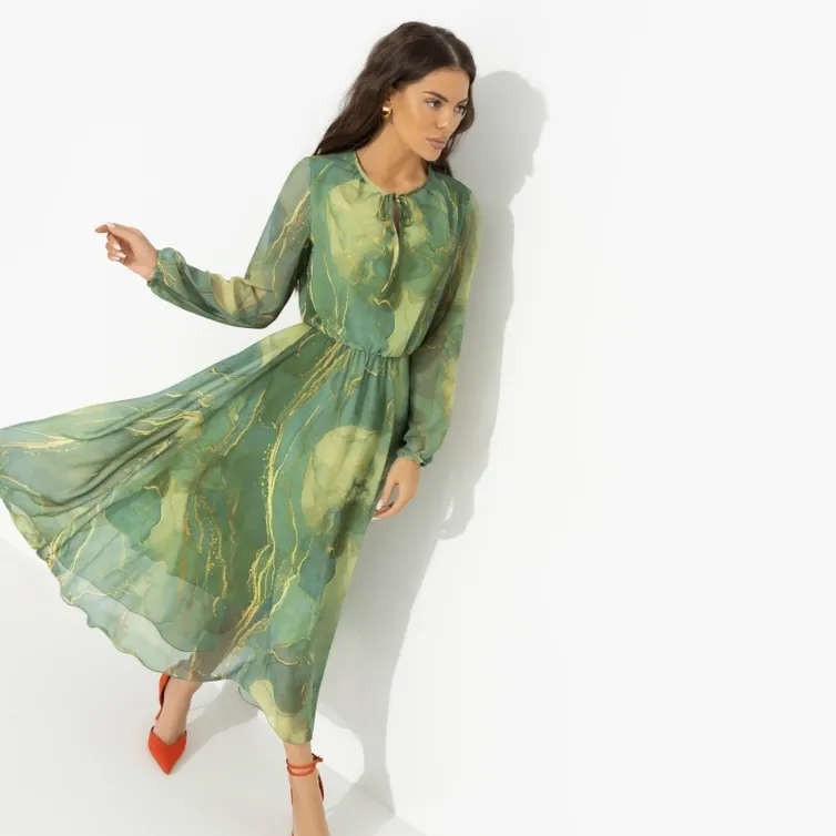 Sukienka CHARUTTI #Letyashhie mgnoveniya (green)