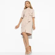 Sukienka CHARUTTI #Schaste svobody (beige, s poyasom)