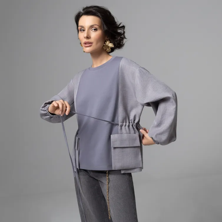 Bluza CHARUTTI #V kotorom udobno zhit (seryj)