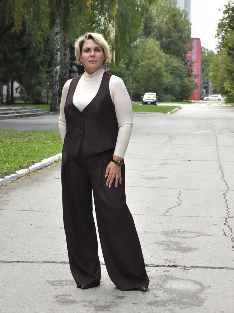 Waistcoat NOVITA #1482 korichnevyj