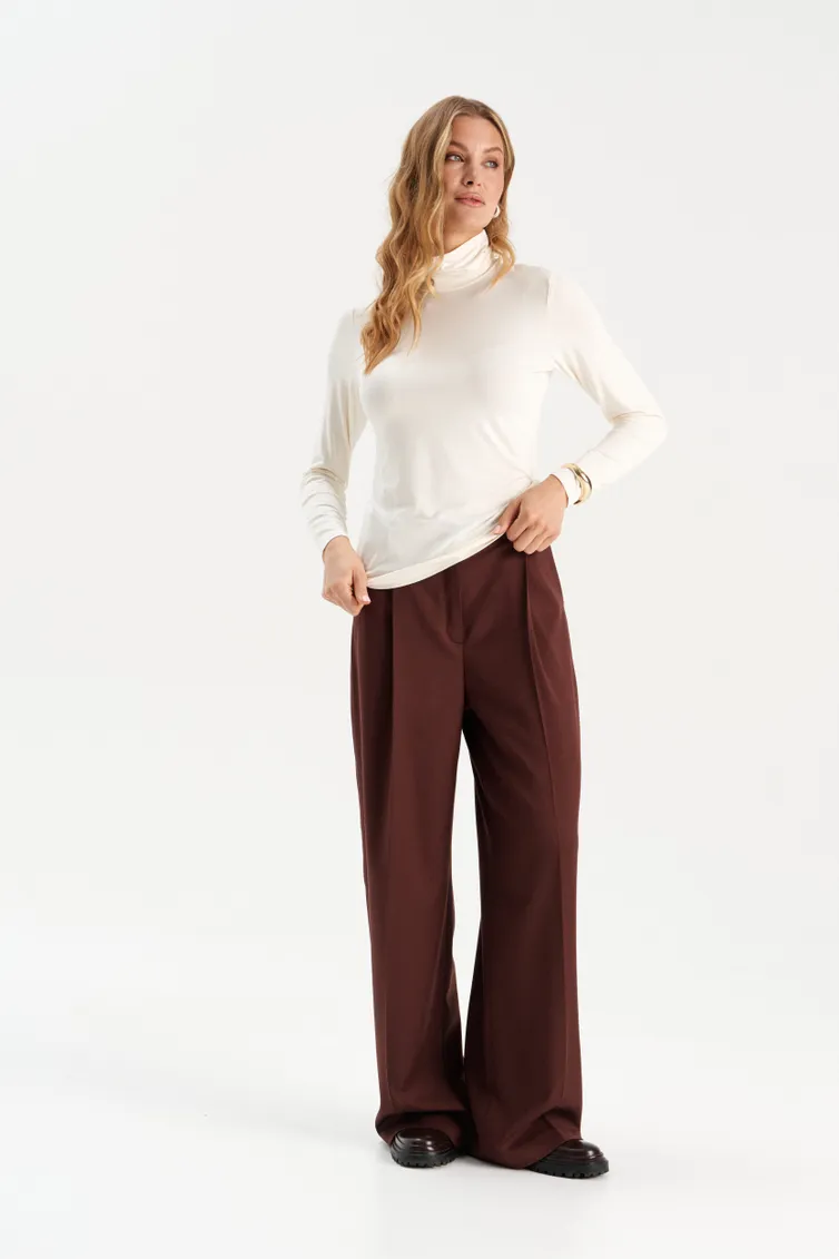 Sweter Romgil #RP0090-VI5 molochnyj