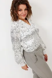 Bluzka BegiModa #4142 krugi na belom