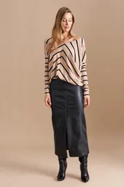 Jumper Elletto Life #3747 Bezhevo-chernyj