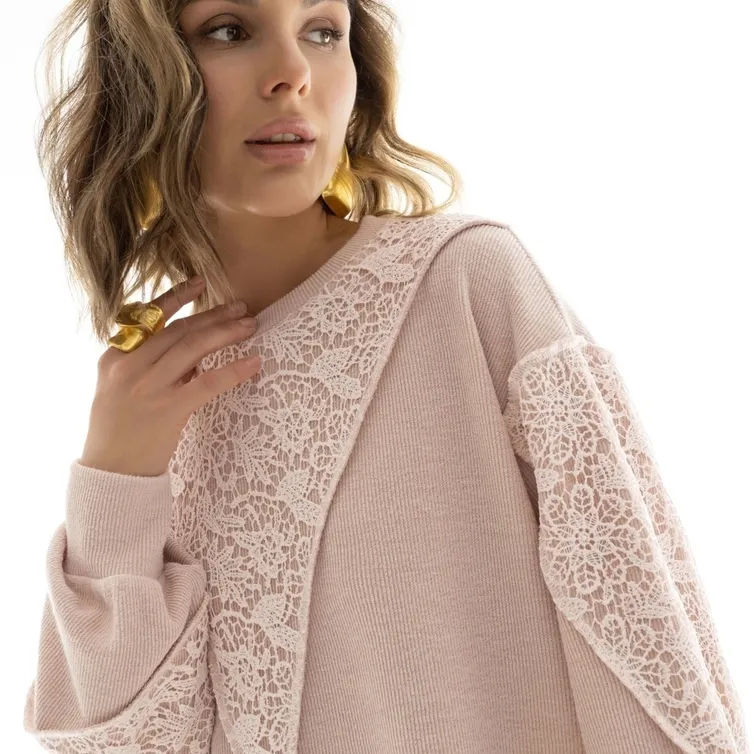 Bluza CHARUTTI #Granicy nezhnosti (na schaste)