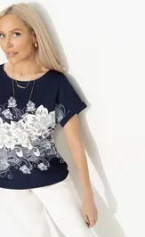 Футболка CHARUTTI Жду чудо (floral print)
