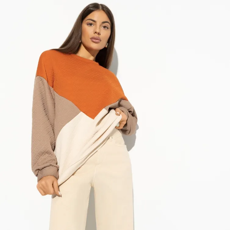 Bluza CHARUTTI #Lyubimyj obraz (enerdzhi)