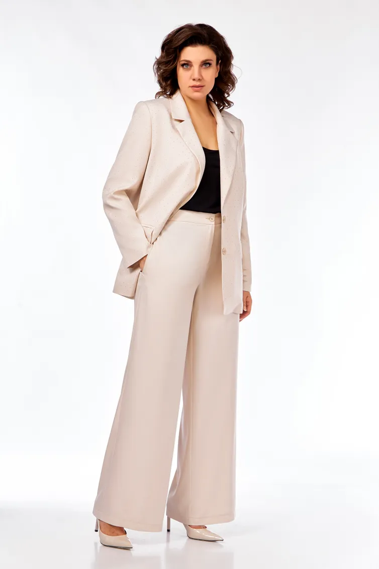 Suit Olga Style #S903 molochnyj