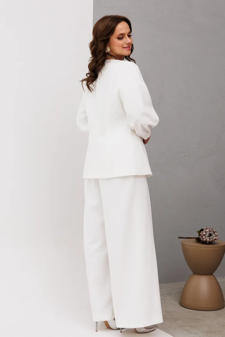 Suit INVITE #6090