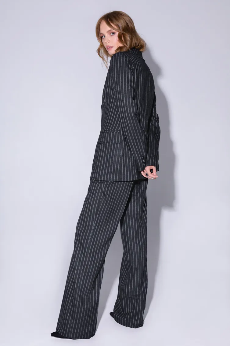 Suit Pirs #4115- sero-belaya poloska