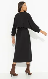 Sukienka CHARUTTI Ty vxodish–moda zamiraet (chernoe)