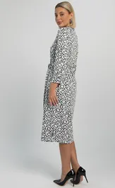 Платье LT Collection П16036-19М