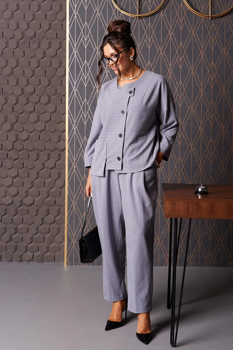 Suit Beautiful & Free #6433 seryj