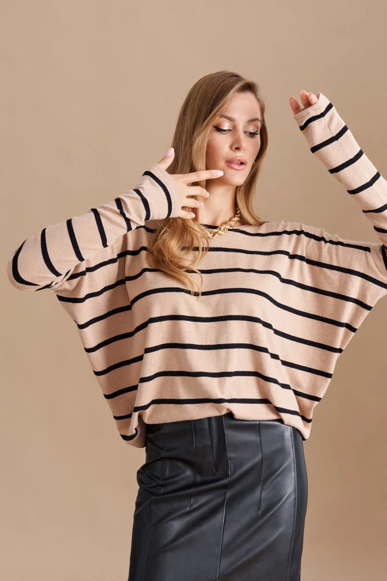 Jumper Elletto Life #3747 Bezhevo-chernyj