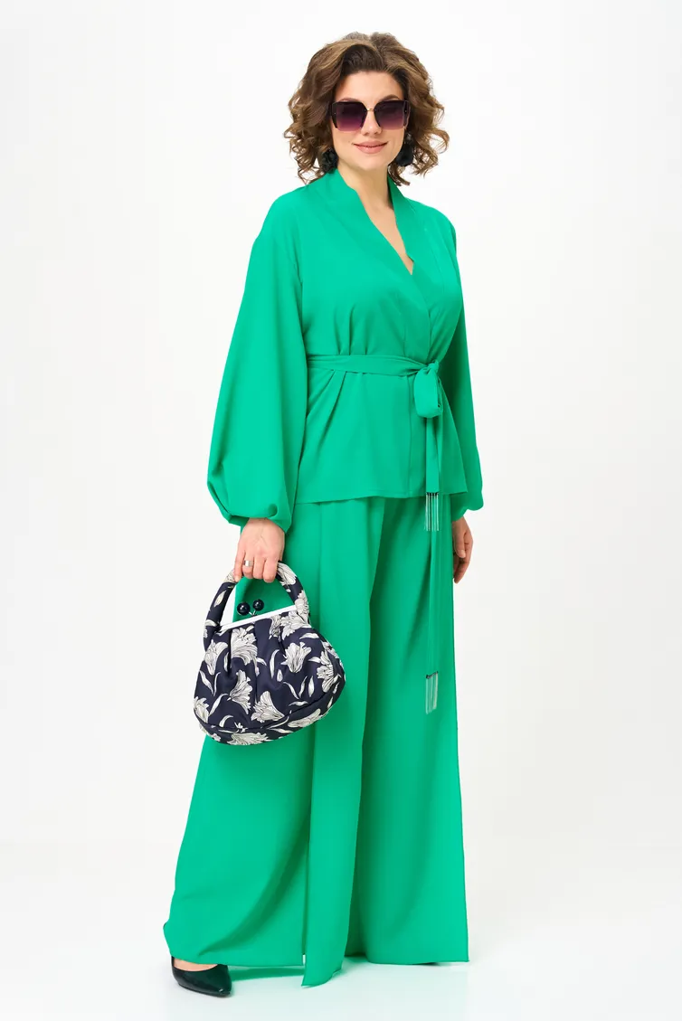 Suit Anastasia #1063.1 nefrit