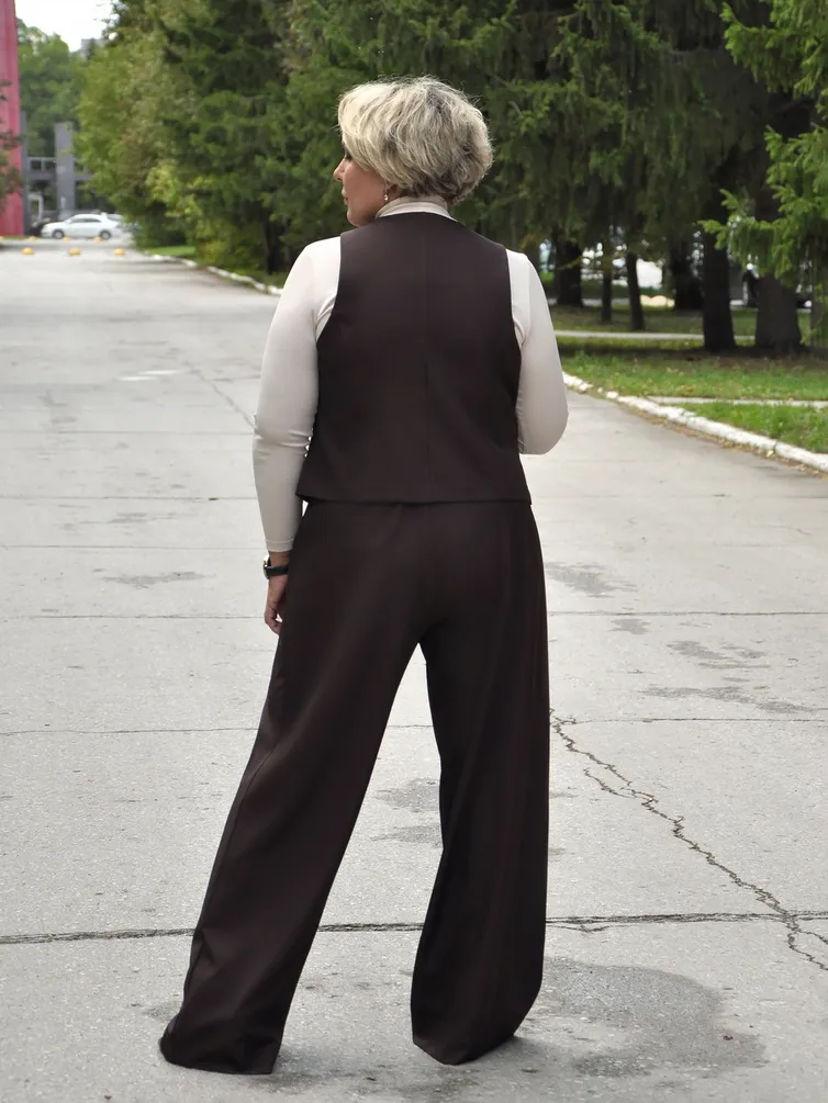 Waistcoat NOVITA #1482 korichnevyj