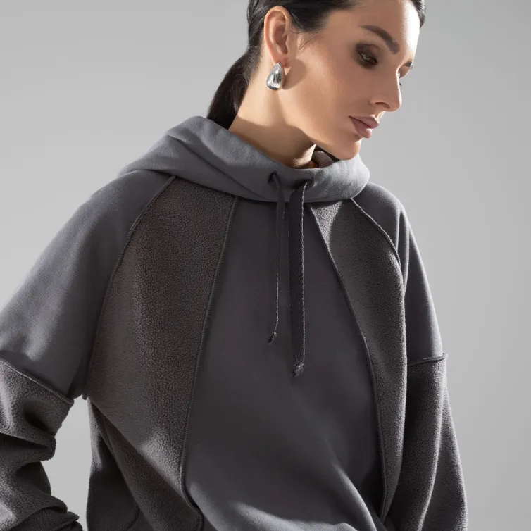 Bluza Z Kapturem CHARUTTI #Vyjdi iz teni (nyu)