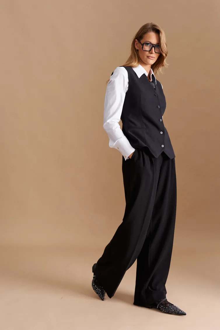 Waistcoat Elletto Life #3779 chernyj