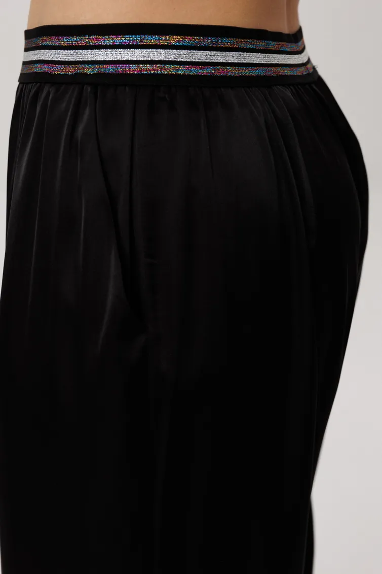 Trousers Anelli Laurel #1734 blestyashhij chernyj