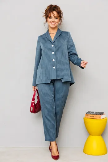 223