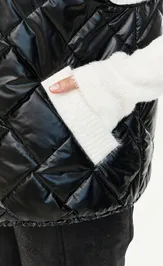 Жилет AVE RARA 1072 Черный глянец