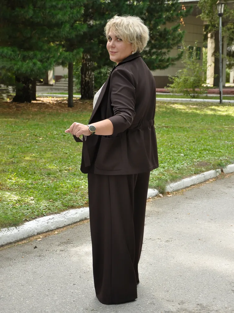 Blazer NOVITA #1483 korichnevyj