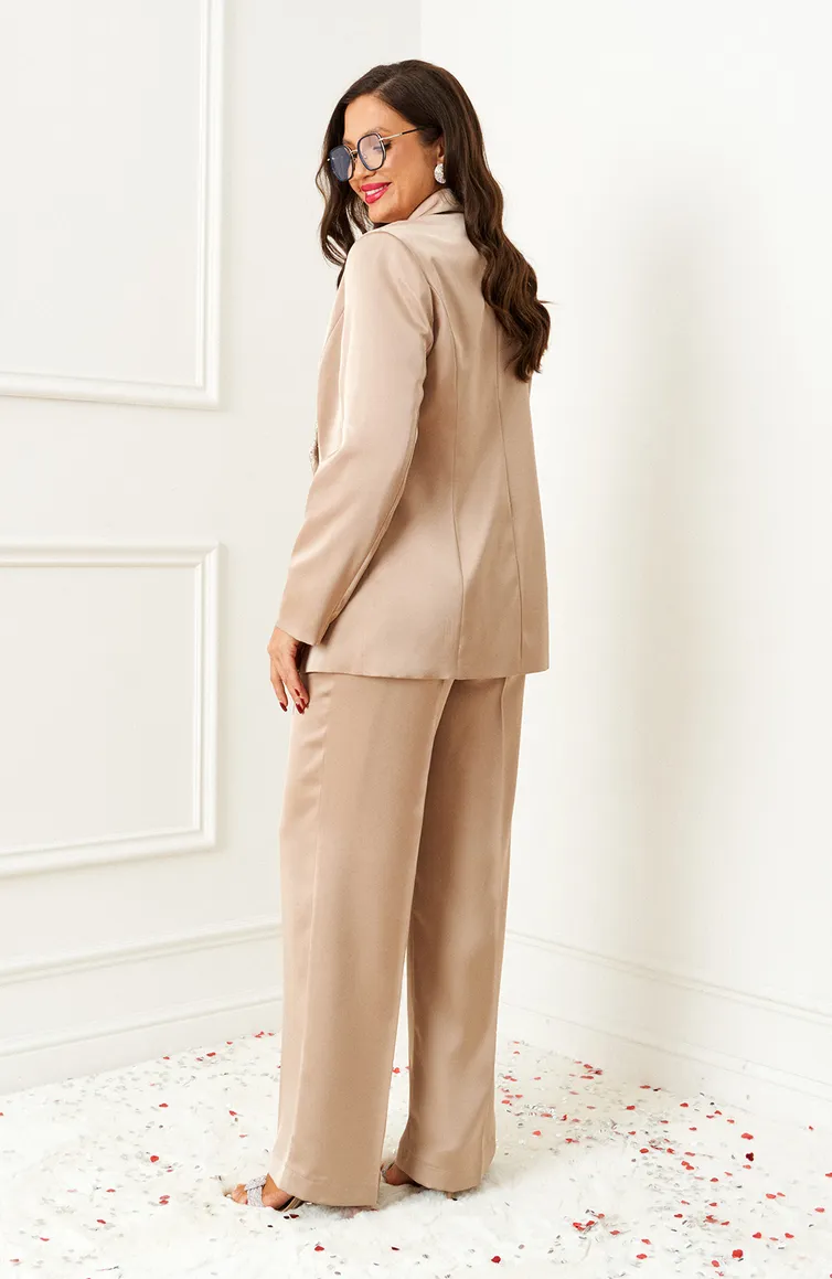 Suit Beautiful & Free #6398 latte