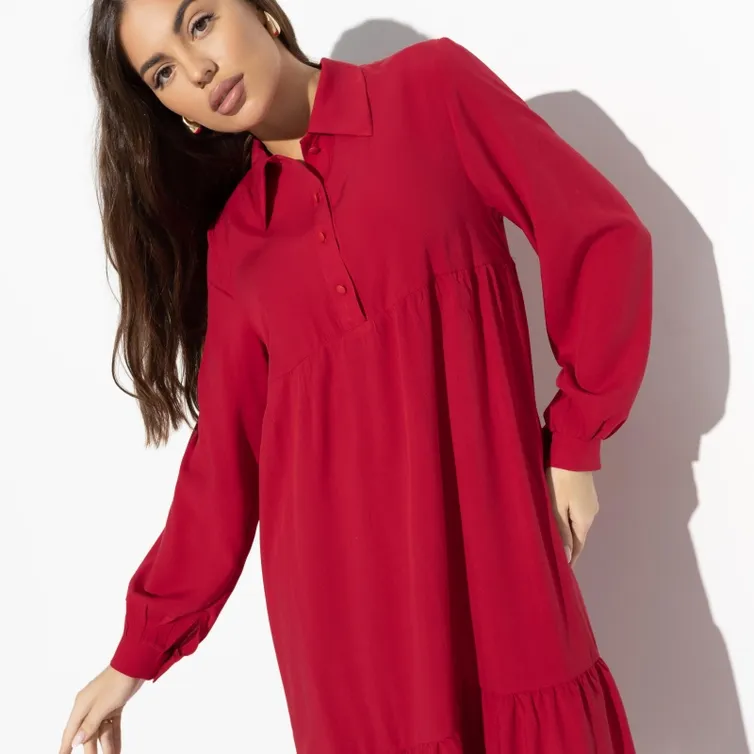 Sukienki CHARUTTI #Modnaya beskonechnost (red)