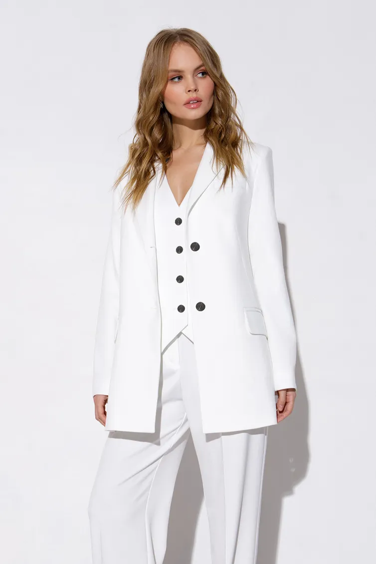 Suit Pirs #3645 molochnyj