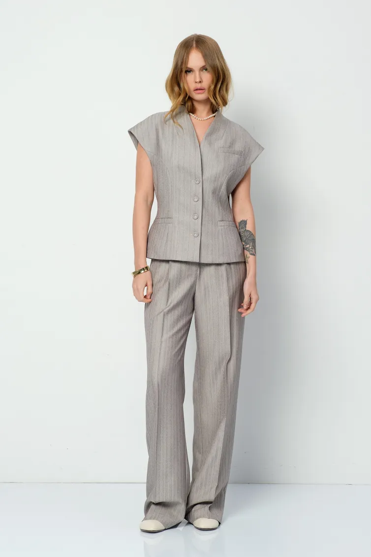 Suit Pirs #5894 sero-bezhevyj