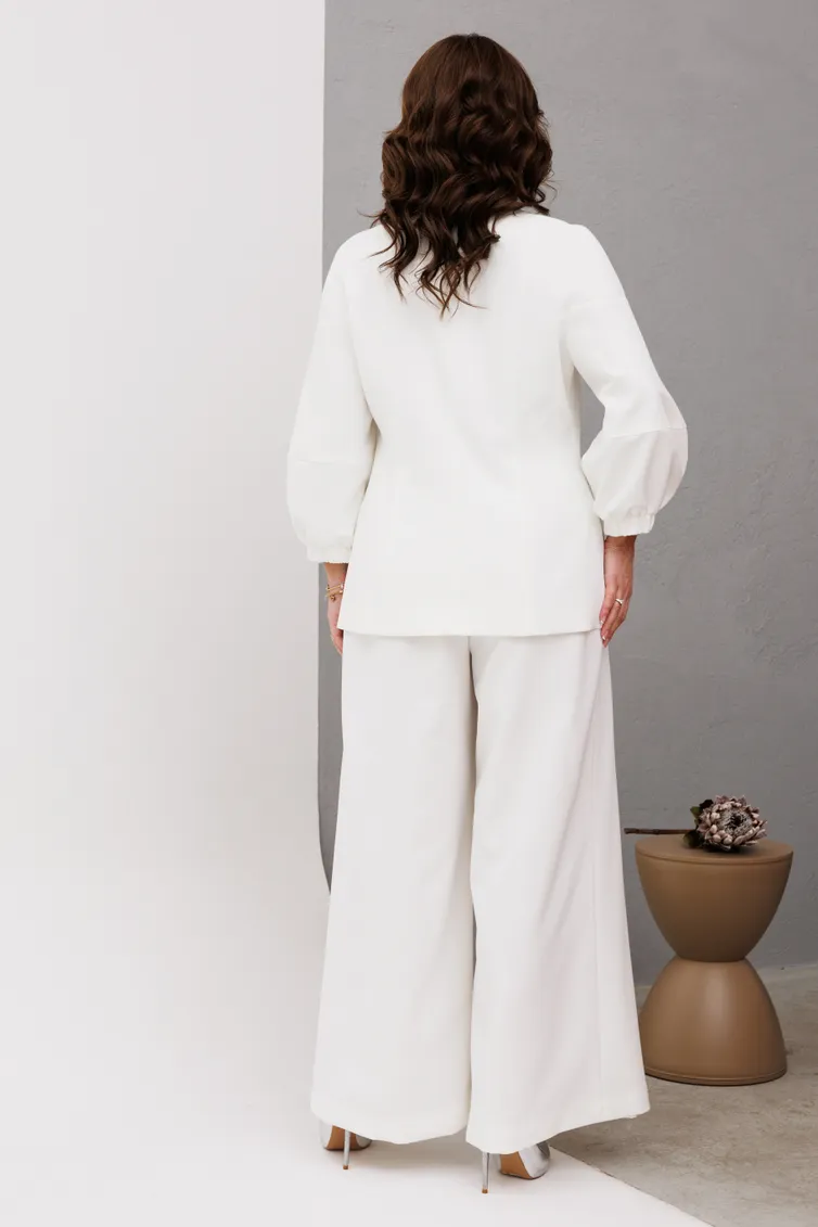 Suit INVITE #6090