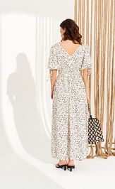 Платье Elletto Life 11132 молочно-черный