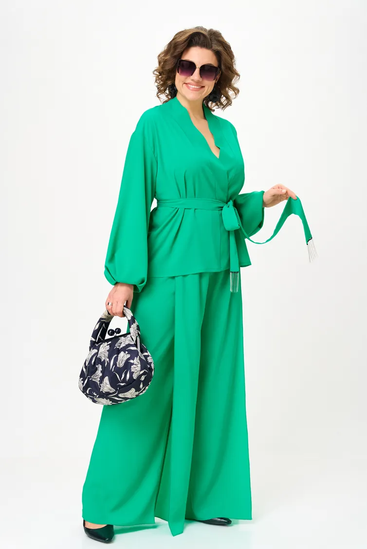 Suit Anastasia #1063.1 nefrit