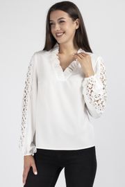 Blouse VIZAVI #695 molochnyj