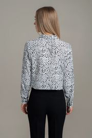 Blouse MARIKA #442 Molochn v chyorn kamushki
