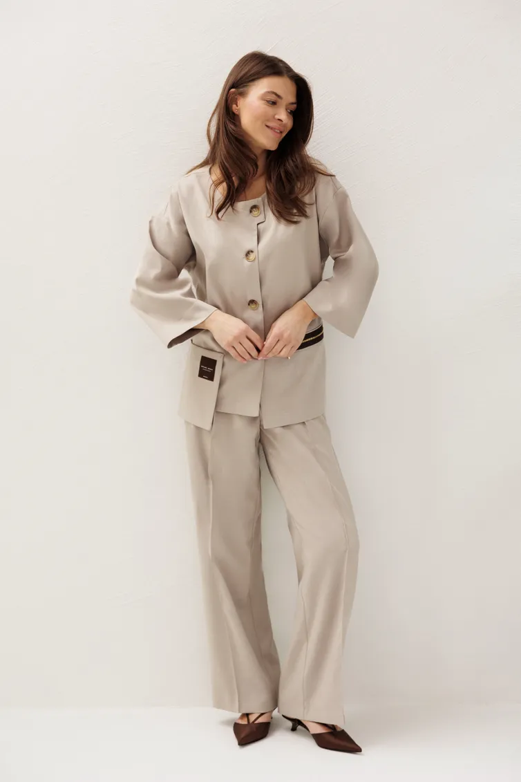 Garnitury damskie Verita moda #N-2440 bezhevyj