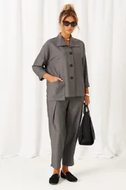 Suit Beautiful & Free #6484 tyomno-seryj