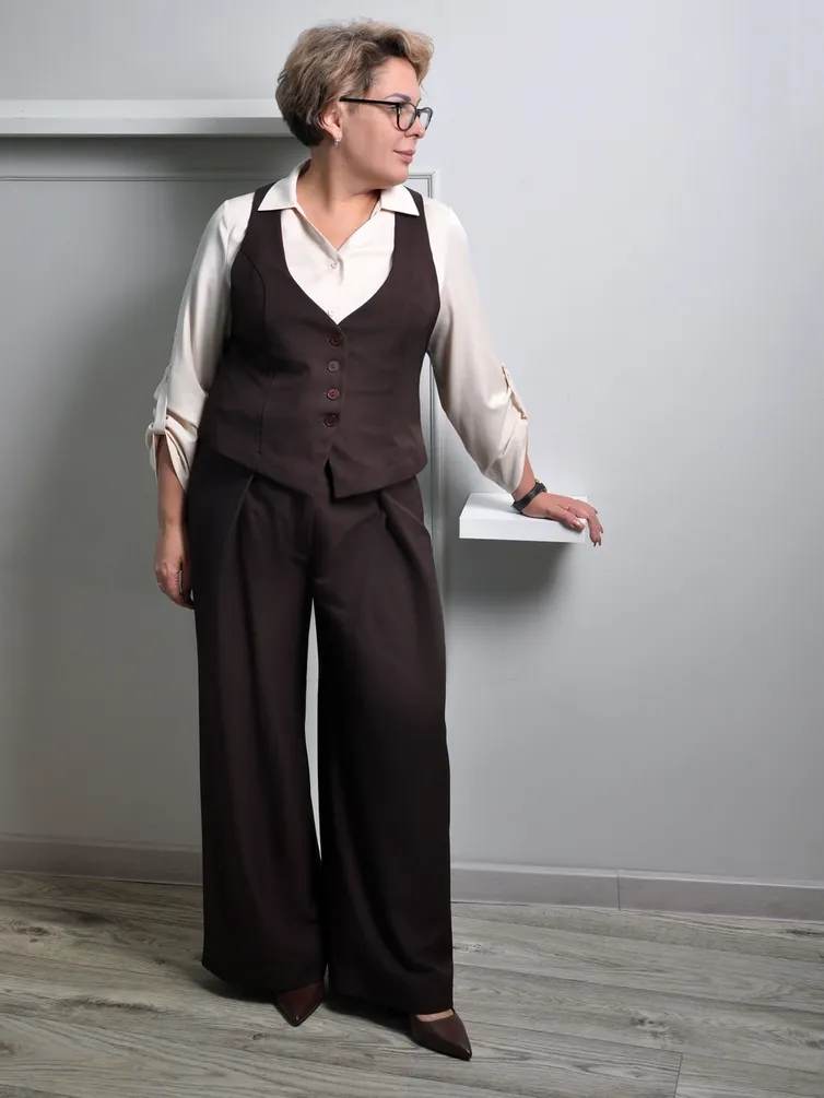 Waistcoat NOVITA #1482 korichnevyj